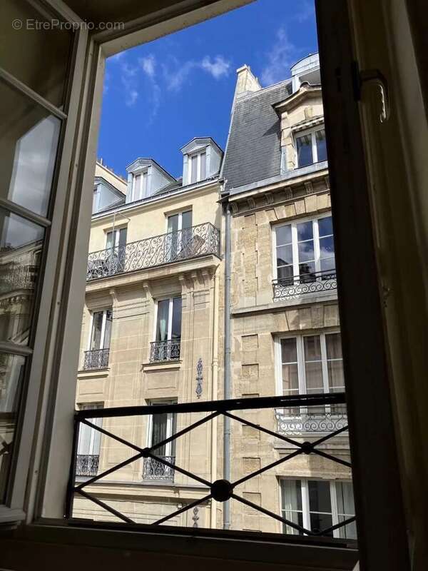 Appartement à PARIS-4E