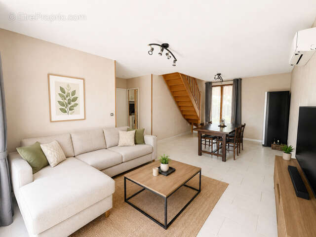 Maison à FROUZINS