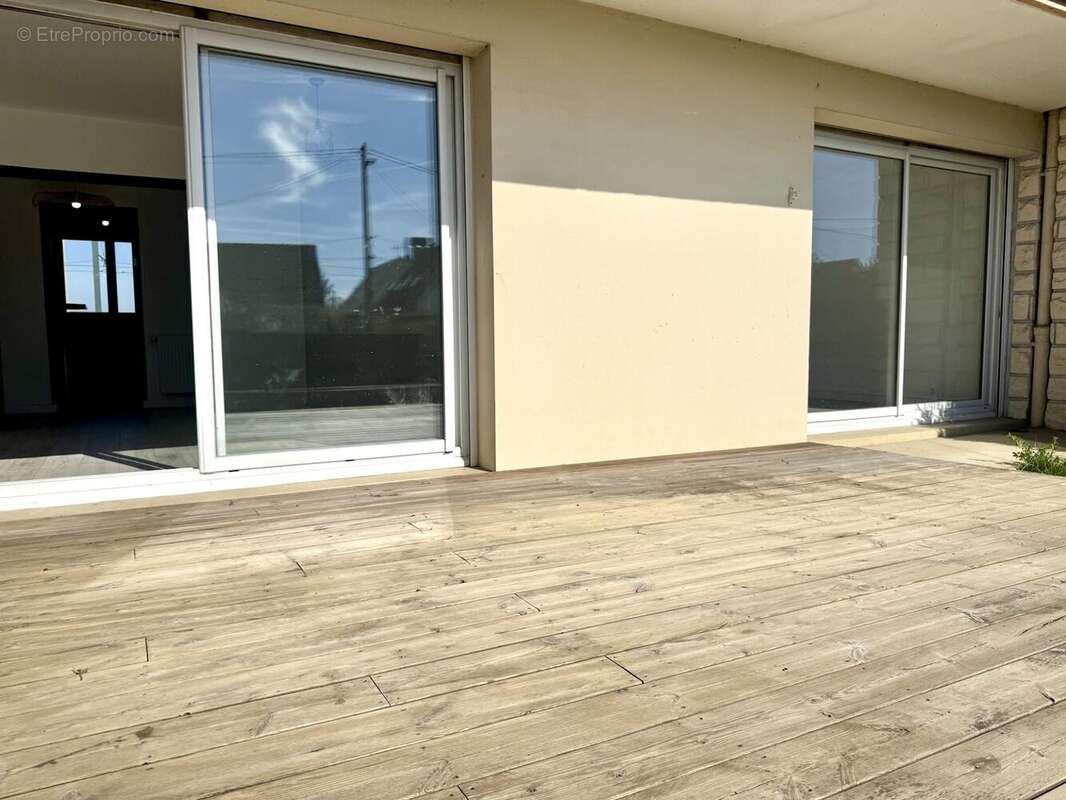 Appartement à SAINT-ETIENNE-DU-ROUVRAY