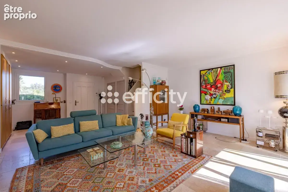 Maison 8 pièces 162 m² à vendre à Grimaud (83310) - photo 9