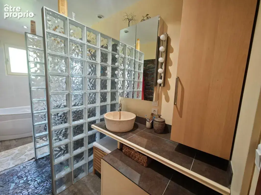  Vos clés pour cet automne à Pibrac ! Maison de caractère avec suite parentale + 3 chambres, 2 bureaux et sous-sol géant de 120  - photo 14