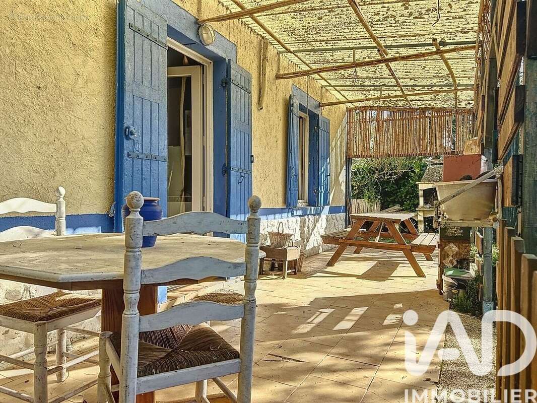 Photo 2 - Maison à MENESPLET