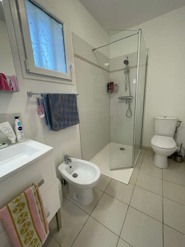 Maison à SAINT-MARTIN-DES-CHAMPS