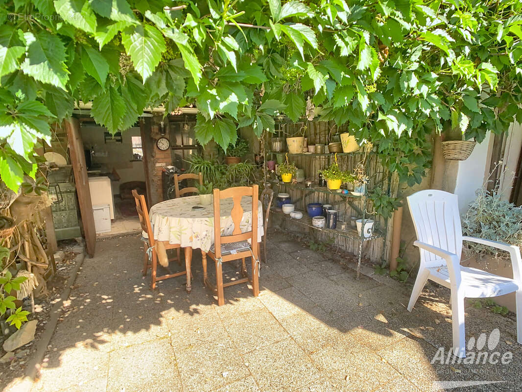 Belle maison pierre rénovée avec piscine et dépendances - photo 8