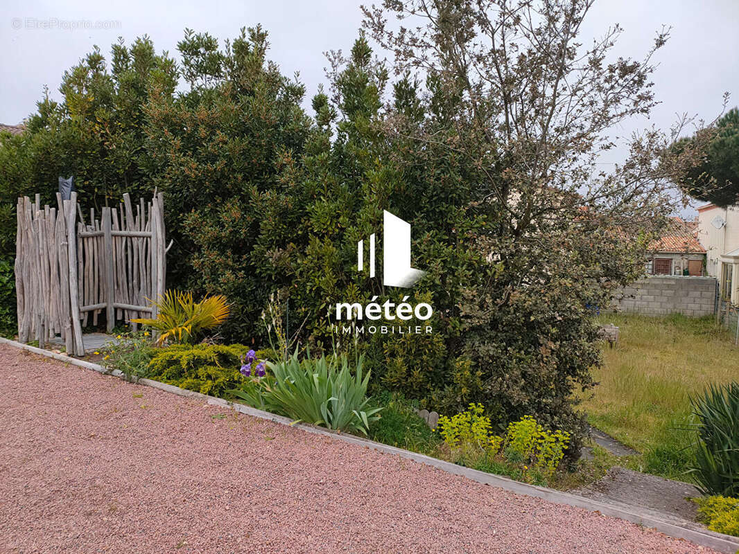 Maison à LONGEVILLE-SUR-MER