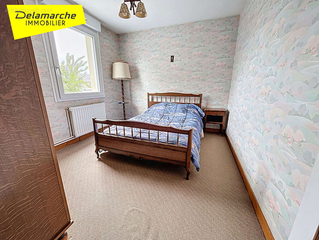 Maison à SAINT-HILAIRE-DU-HARCOUET