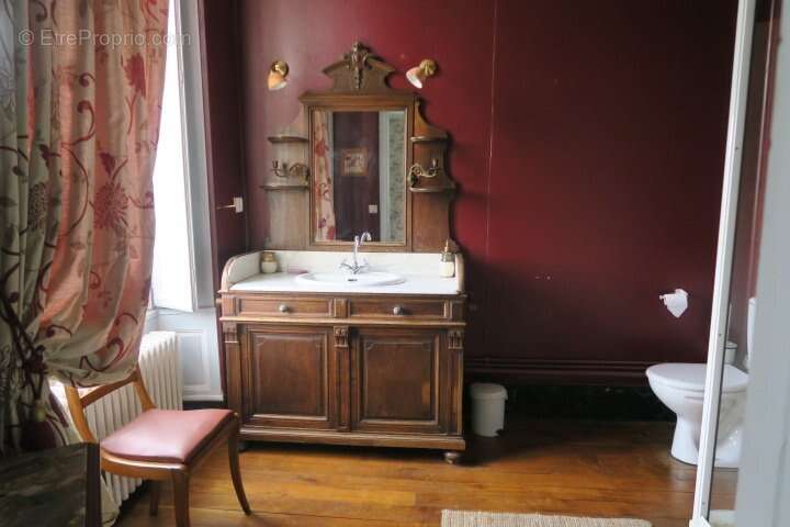 Maison à VITRY-LA-VILLE