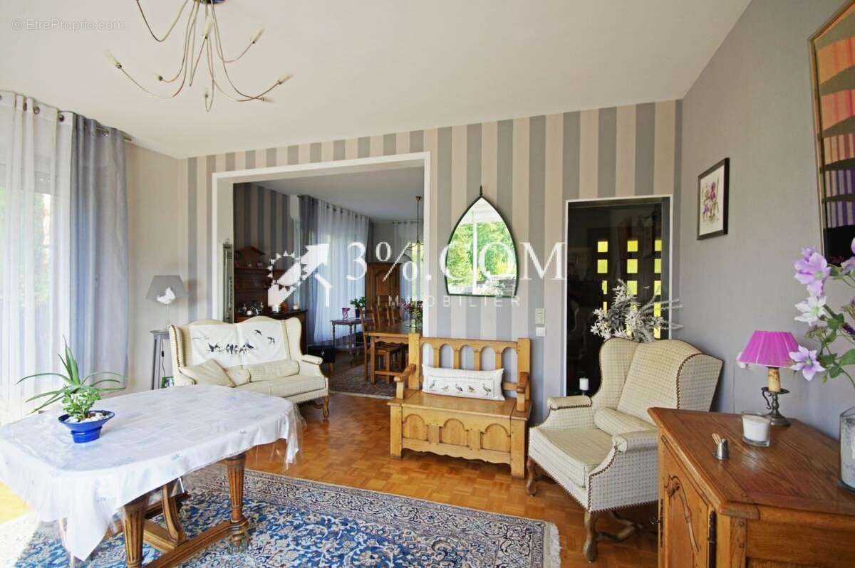 Maison à FLIXECOURT