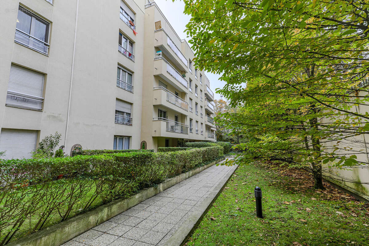 Appartement à PARIS-20E