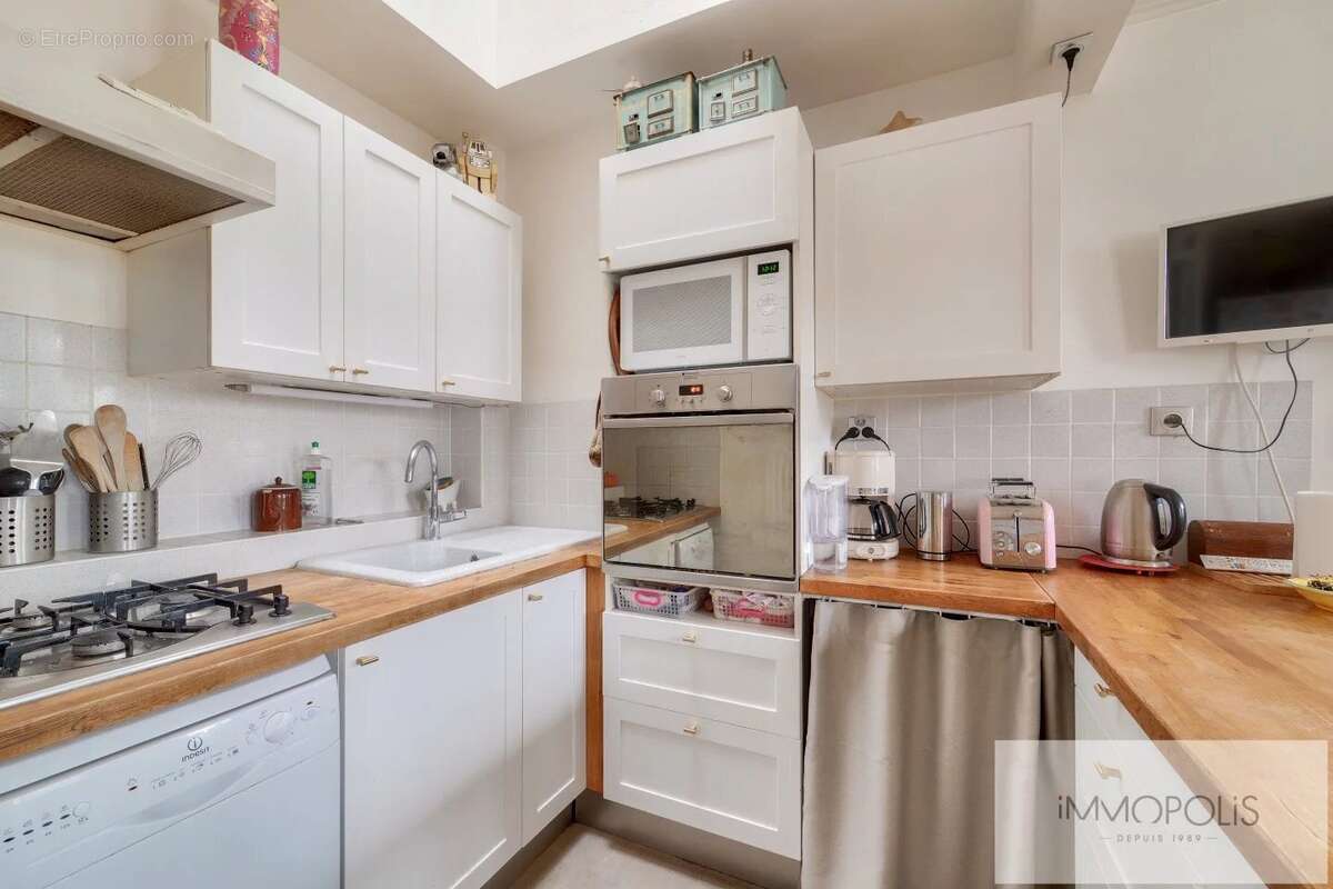 Appartement à PARIS-18E