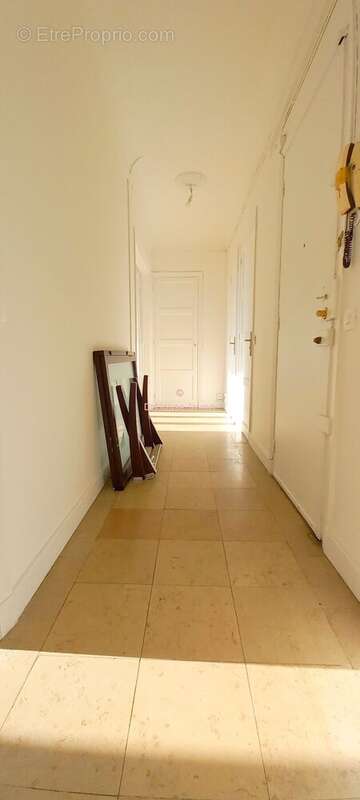 Appartement à PARIS-19E