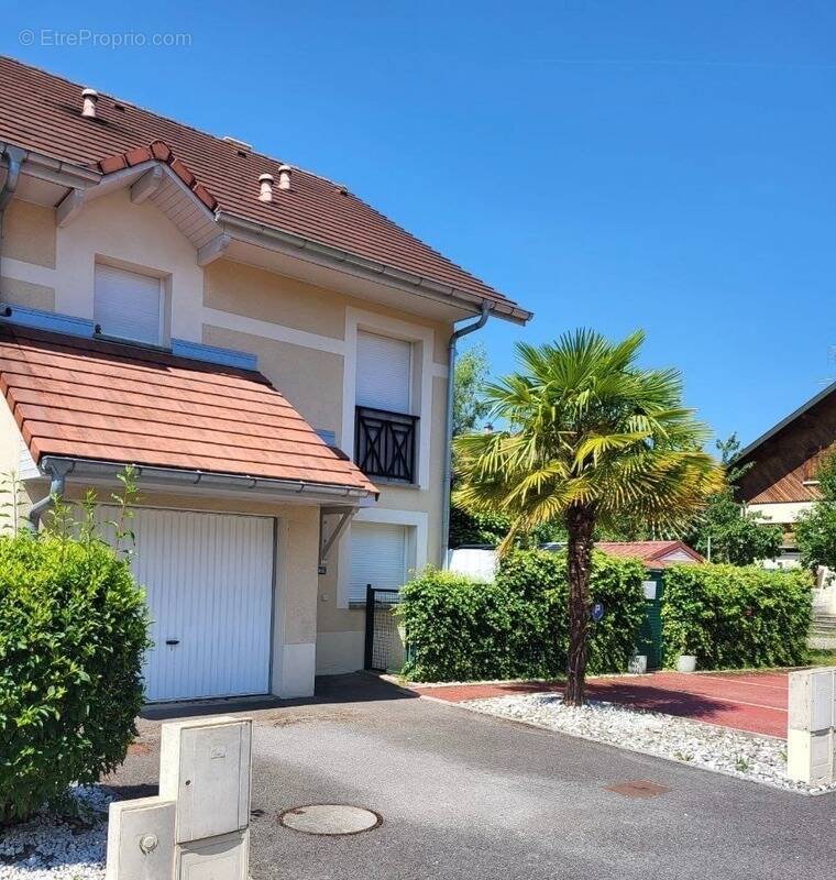 Maison à SAINT-PIERRE-EN-FAUCIGNY