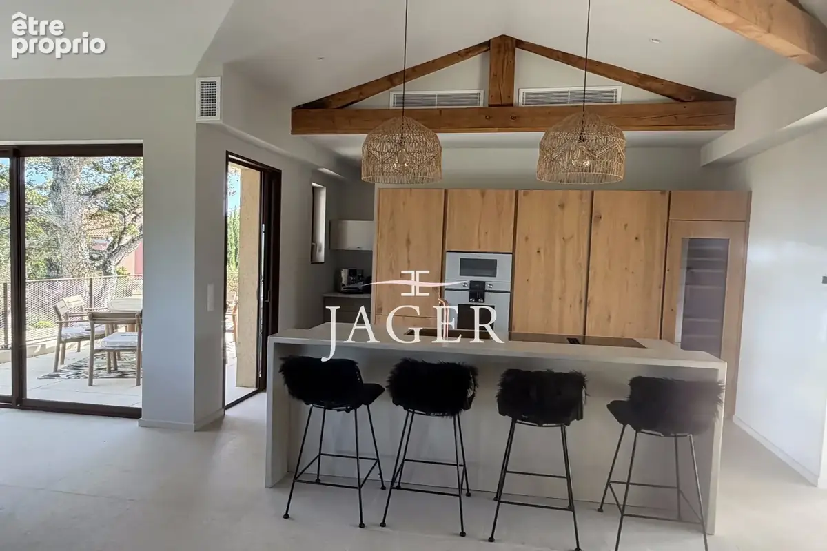Maison 4 pièces 160 m² à vendre à Frejus (83370) - photo 7