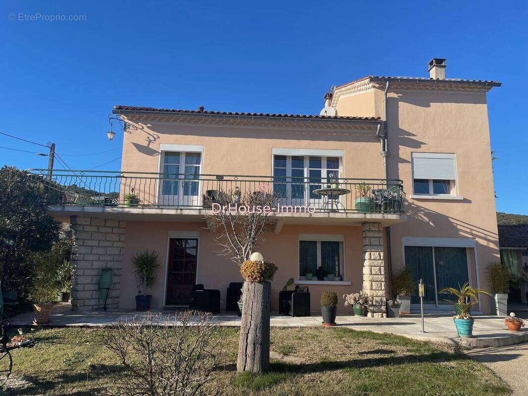 Maison à SAINT-PRIVAT-DES-VIEUX