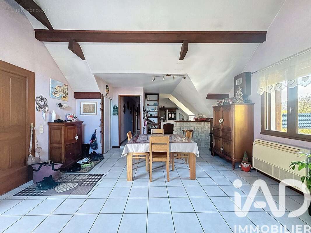 Photo 4 - Appartement à PERS-JUSSY