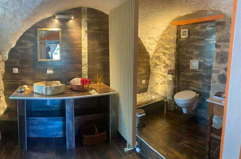 Appartement à VEYNES