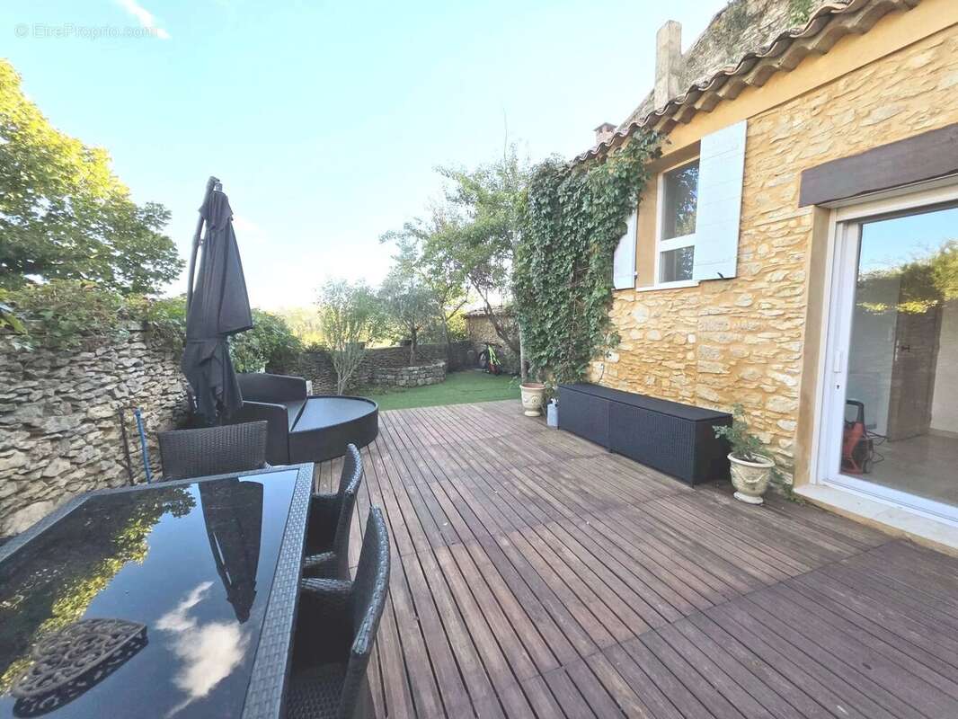 Maison à ROUSSILLON