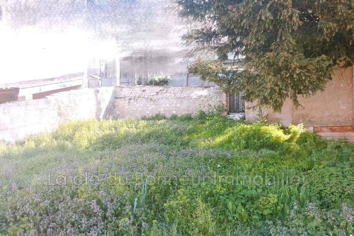 Maison à MOUSTIERS-SAINTE-MARIE