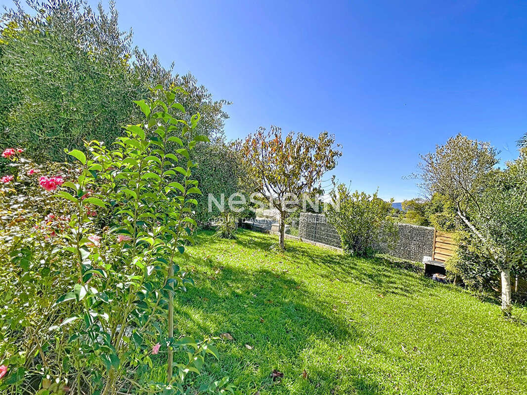 Maison à SAINT-MARTIN-DE-LA-BRASQUE