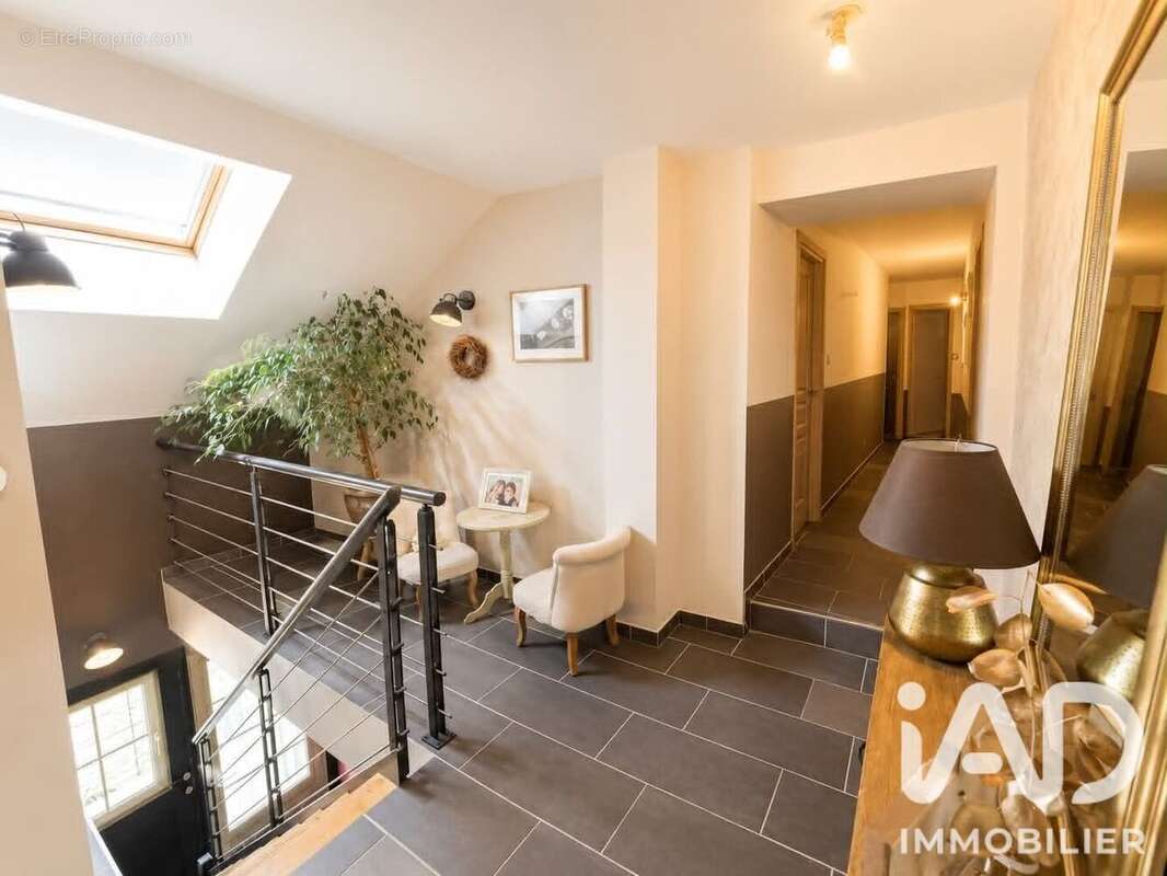 Maison 190 m² à Cusey  - photo 8