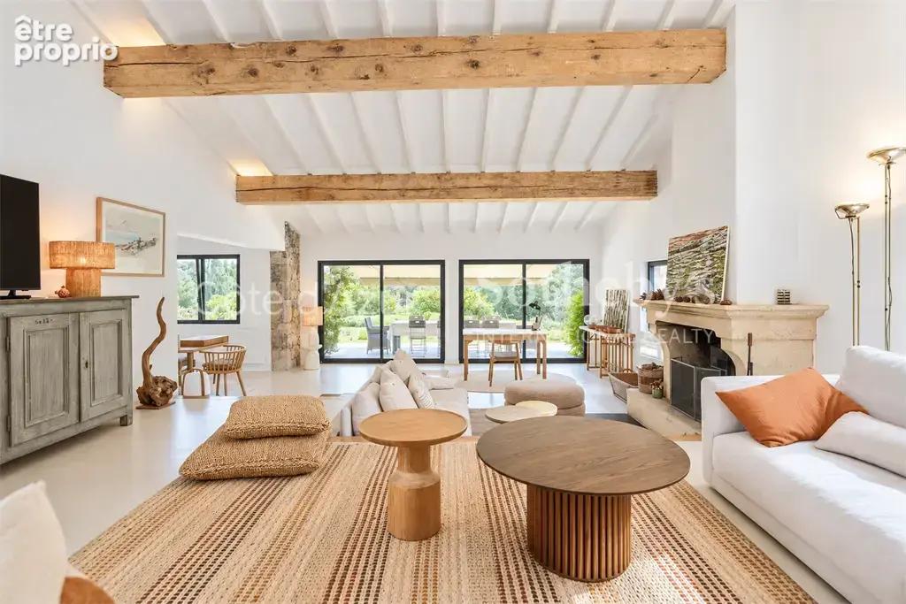 Saint Paul en Forêt, propriété provençale avec piscine chauffée et court de tennis - photo 8