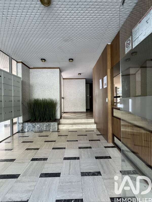 Photo 9 - Appartement à MONTROUGE