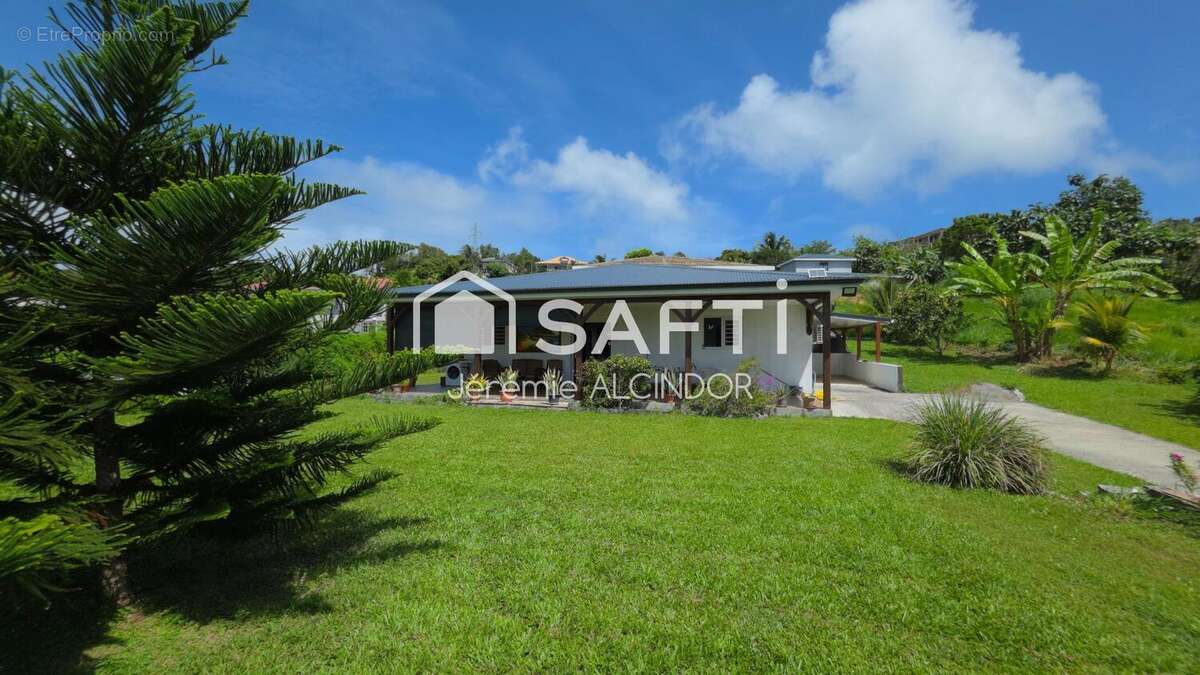 Photo 1 - Maison à LA TRINITE