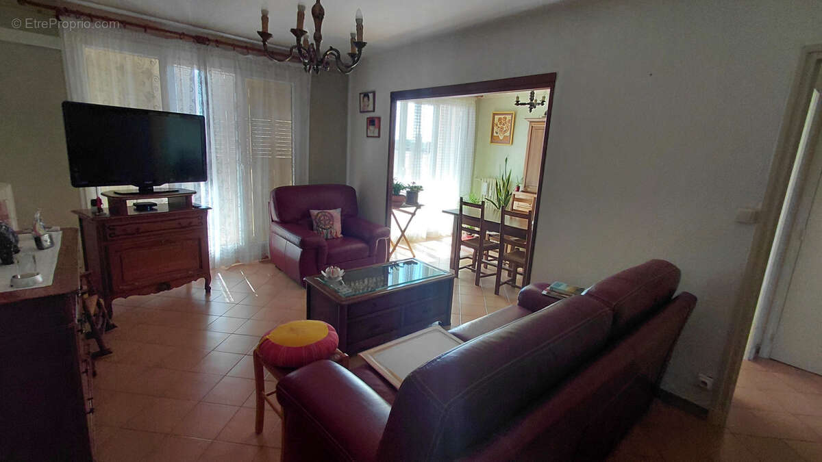 Appartement F4 - photo 2