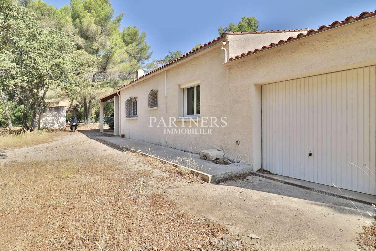 Maison à POURRIERES