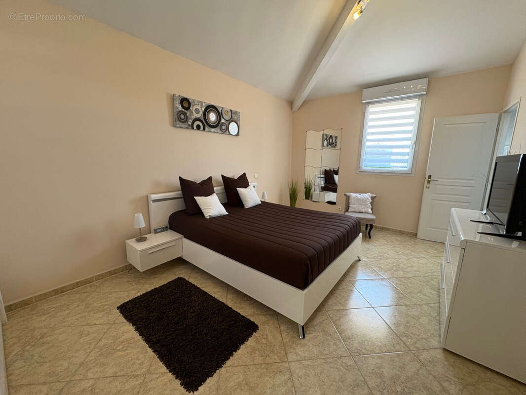 Maison à PECHBONNIEU