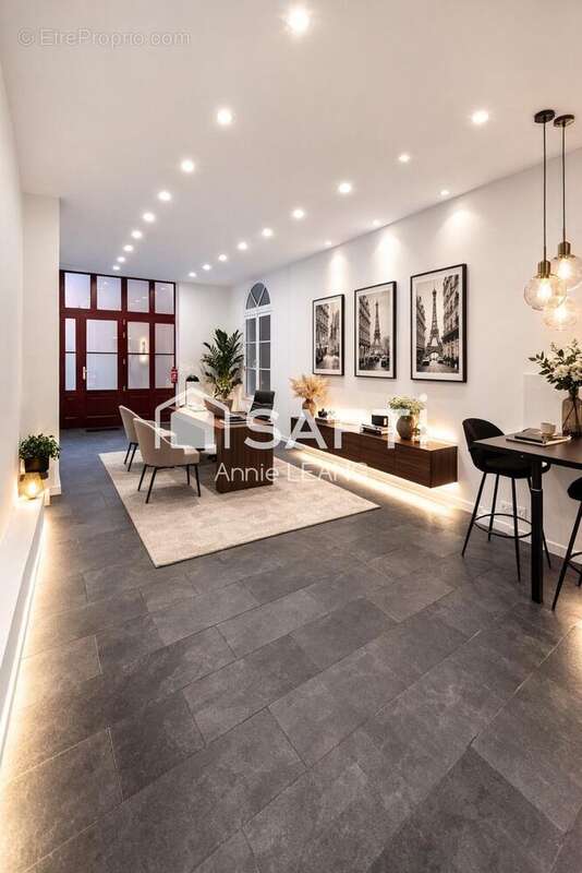 Photo 2 - Commerce à PARIS-9E