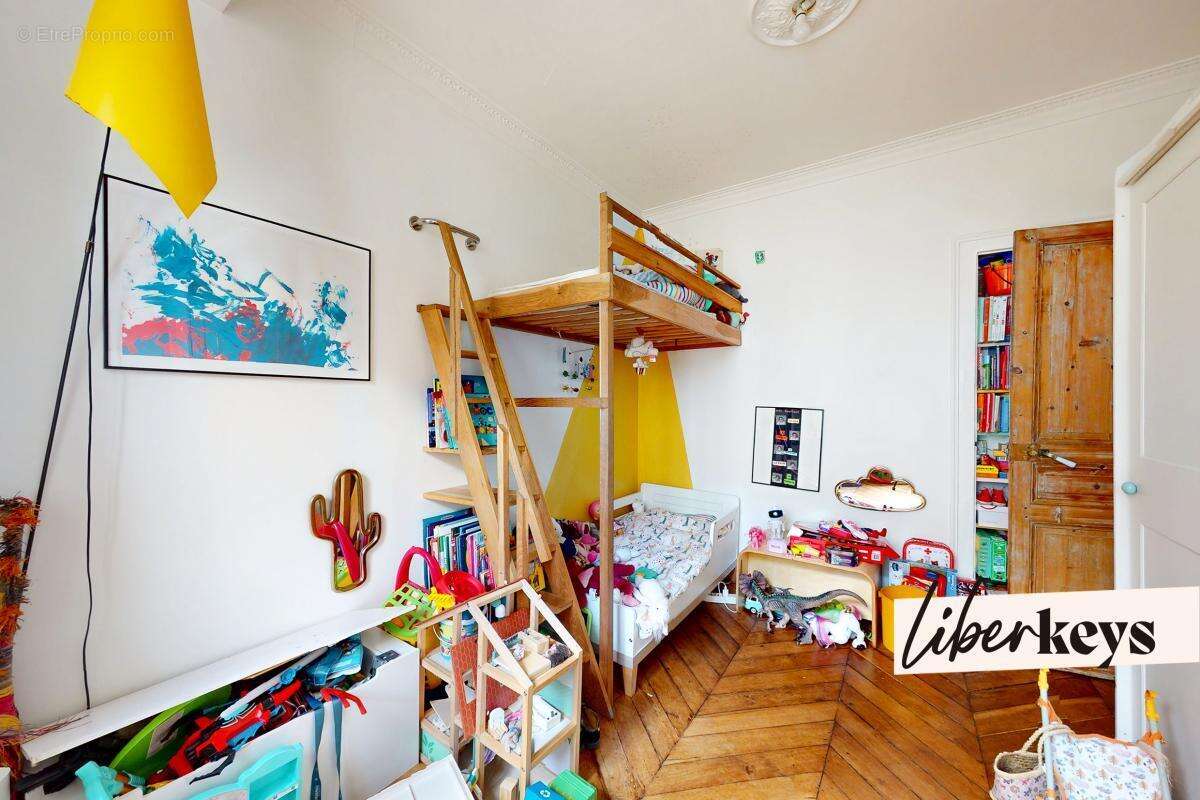 Appartement à PARIS-14E