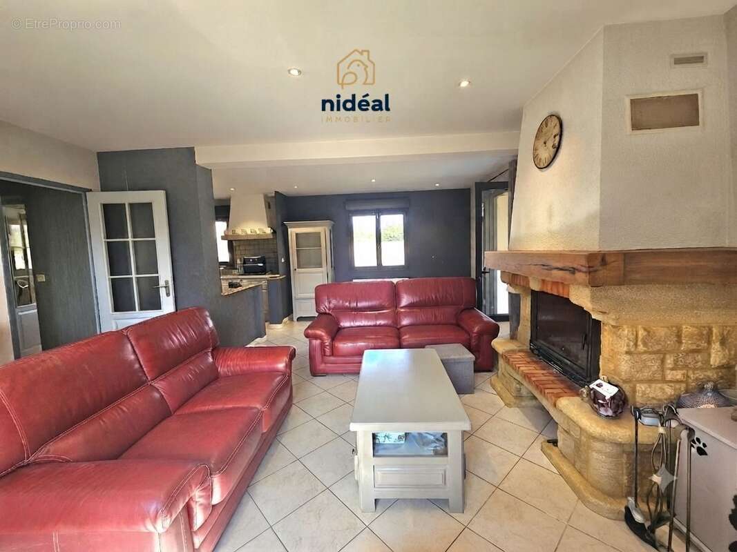Maison 108 m² à Amfreville-Sur-Iton  - photo 3