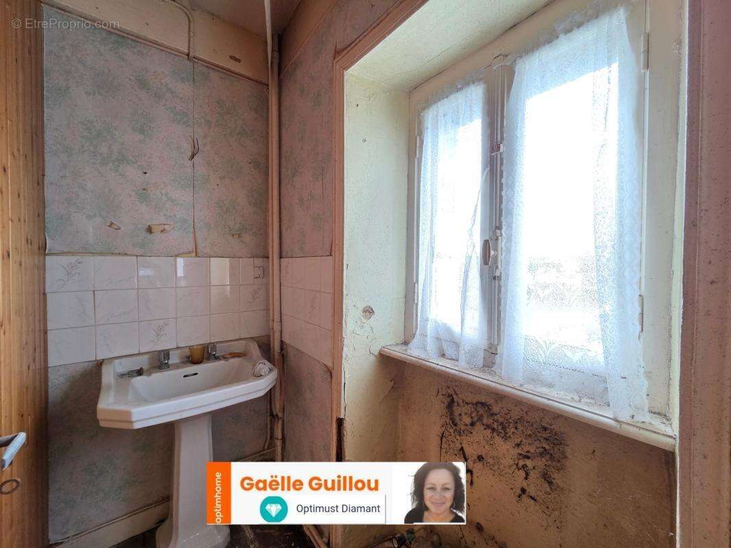 Cléder : Maison à rénover 4 pièces + combles aménageables - photo 10