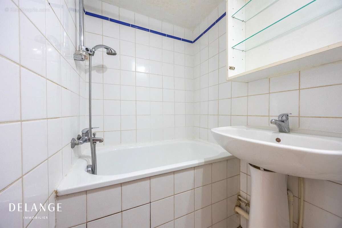 Appartement à PARIS-10E