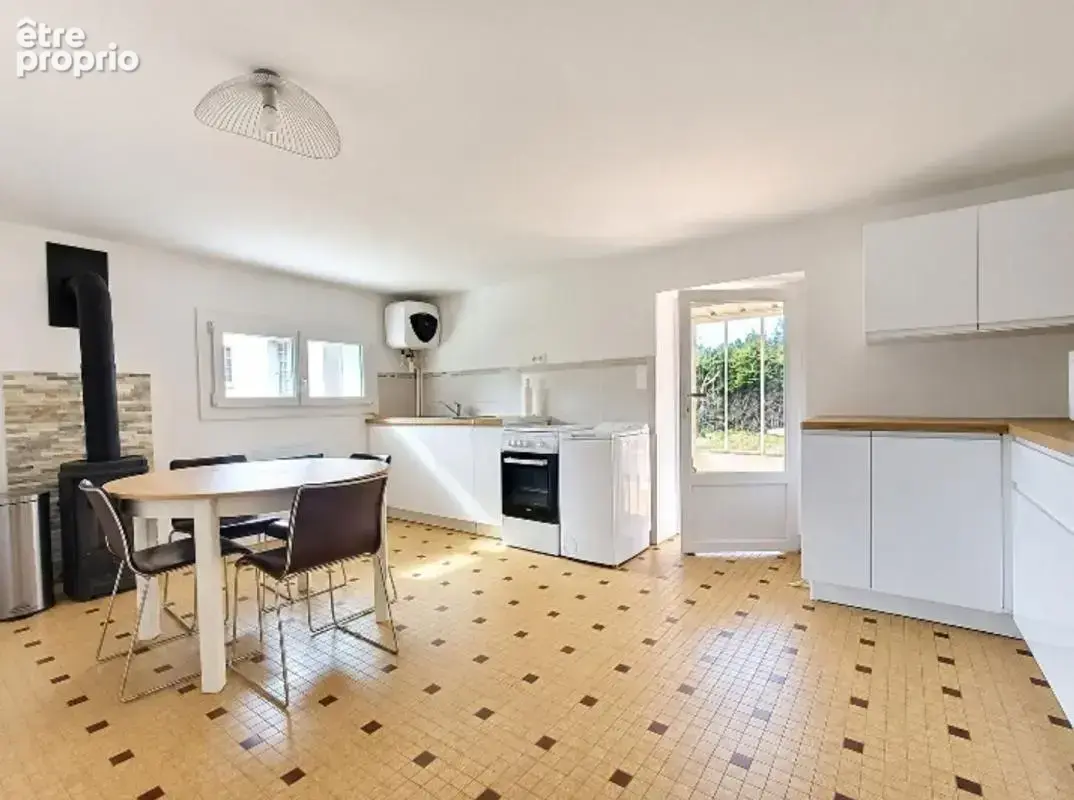Maison  avec terrain - VERNANTES (49390) - photo 2