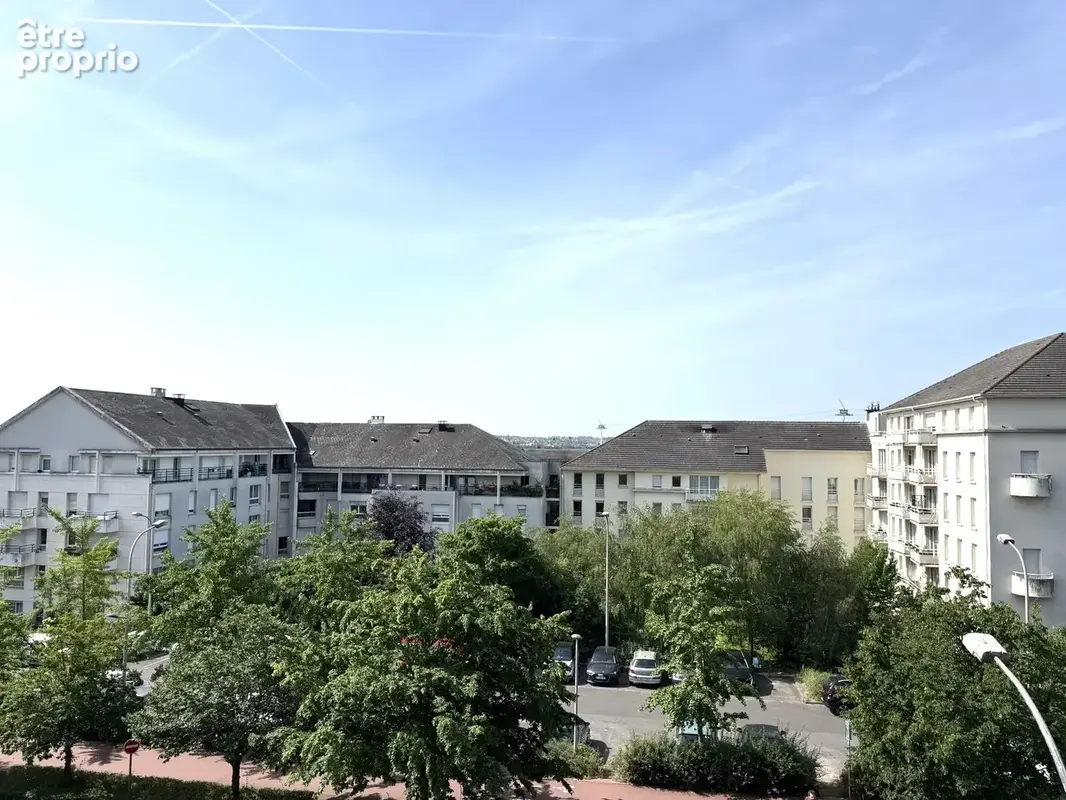 2 pièces lumineux avec balcon en étage élevé - photo 12