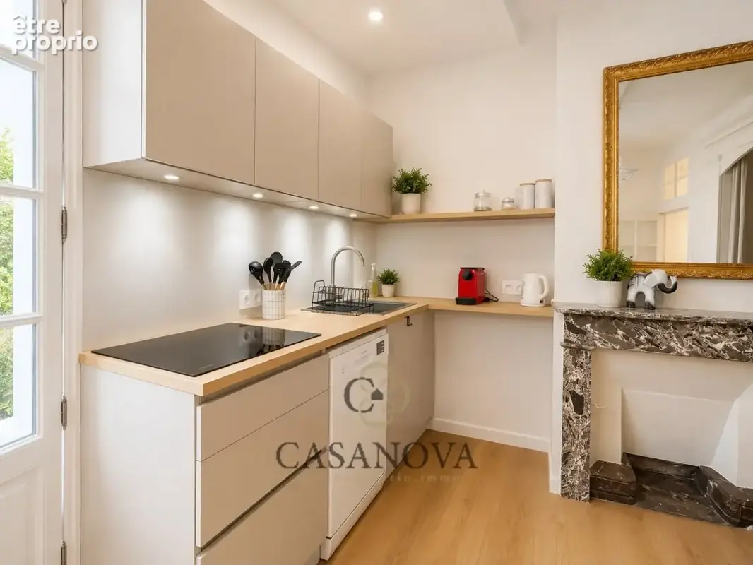Appartement de caractère rénové de 61 m² avec balcon dans l'Écusson à Montpellier - photo 9