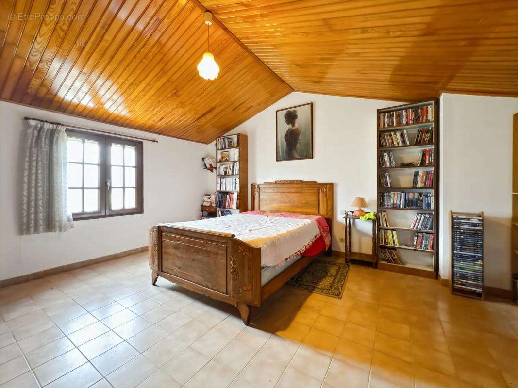 Maison à THEZAN-DES-CORBIERES