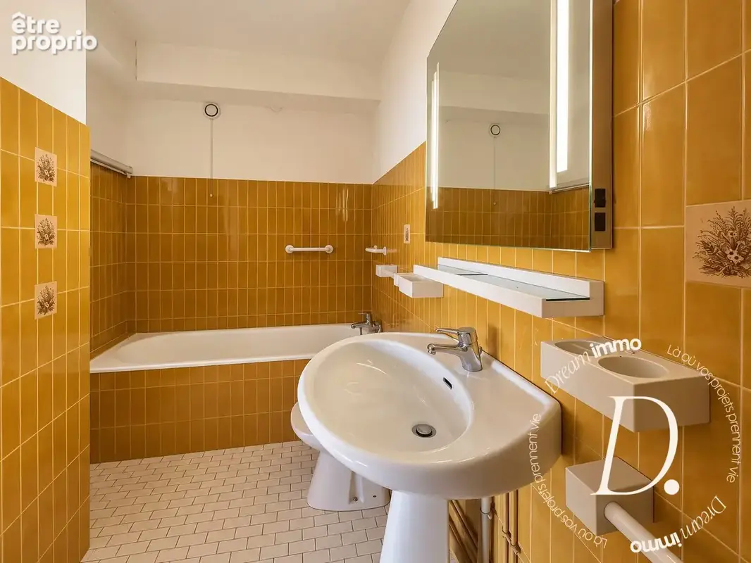 Appartement 2 pièces 71 m² à vendre à Marseille-6e (13006) - photo 7