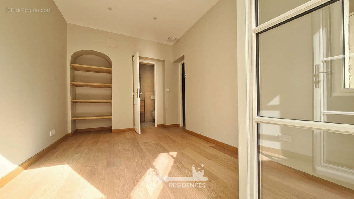Appartement à UZES