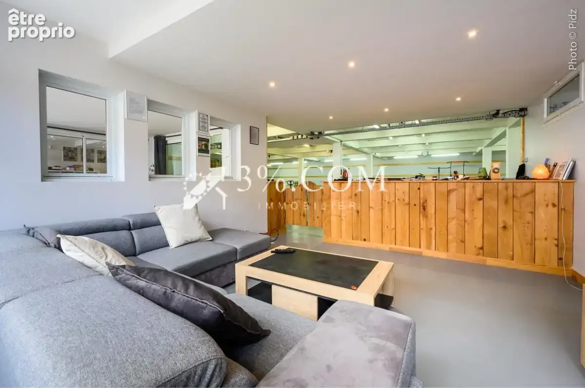 Ensemble Immobilier / Bureaux / Entrepôt  / 1 300 M2 - photo 3