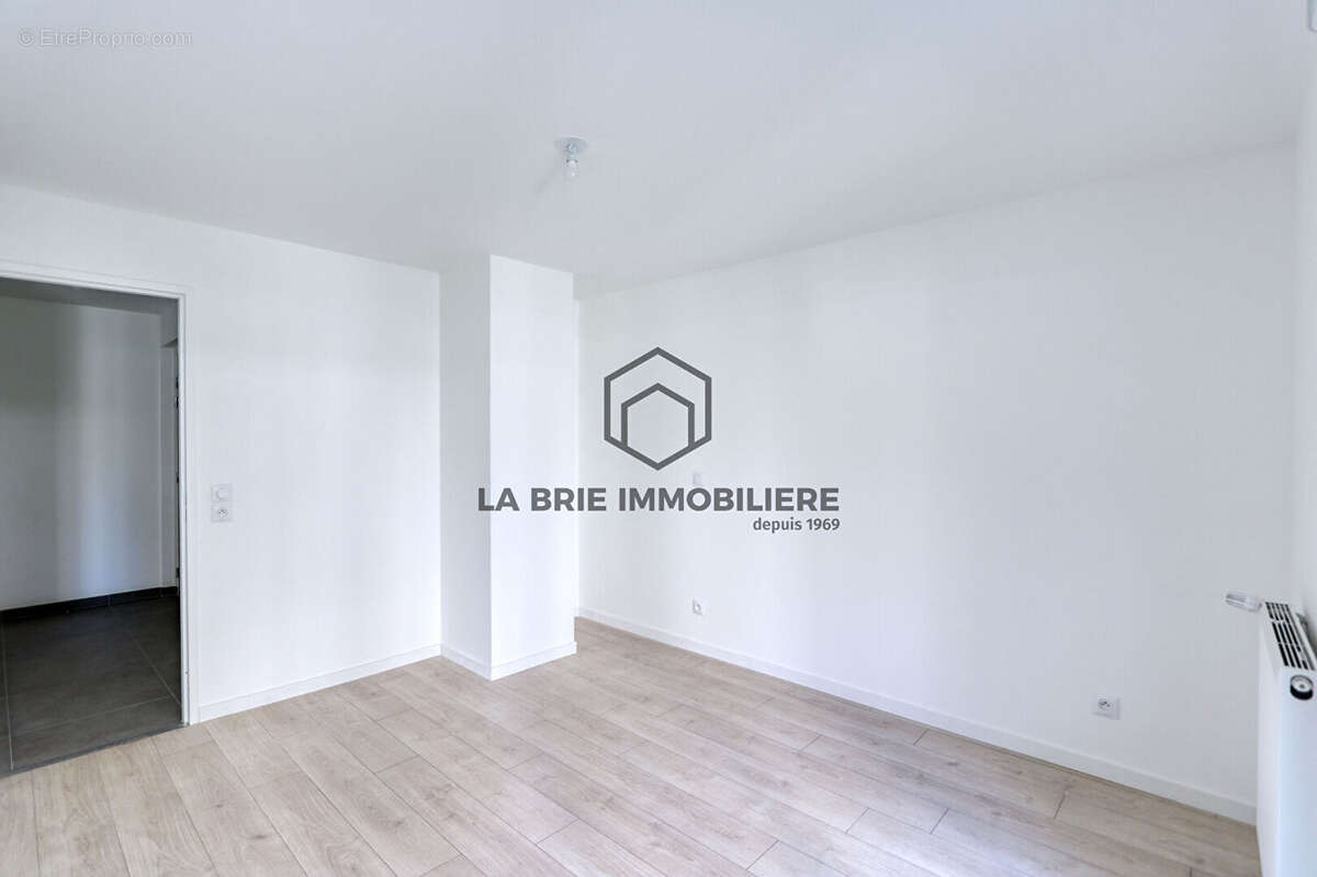 Appartement à VILLIERS-SUR-MARNE