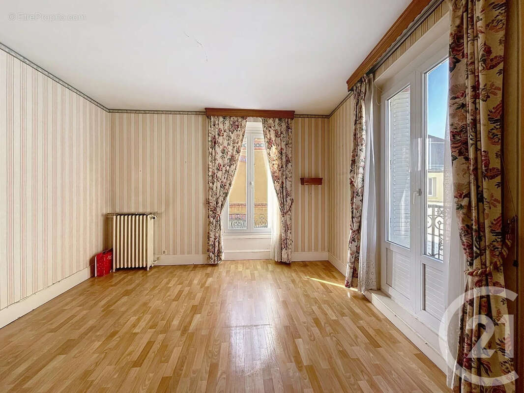 Maison à EPERNAY