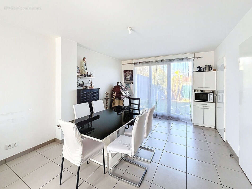 Maison à VILLECRESNES