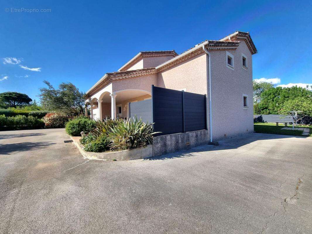 Maison à SAINT-MARTIN-DE-VALGALGUES