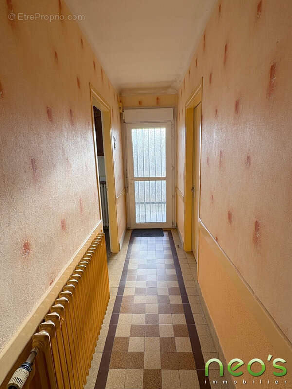 Maison à BEGROLLES-EN-MAUGES