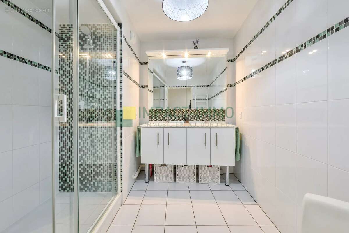 Appartement à COLOMBES