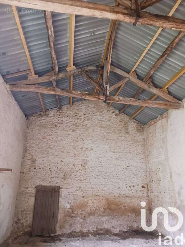 Maison 40 m² à Saint-Secondin  - photo 4