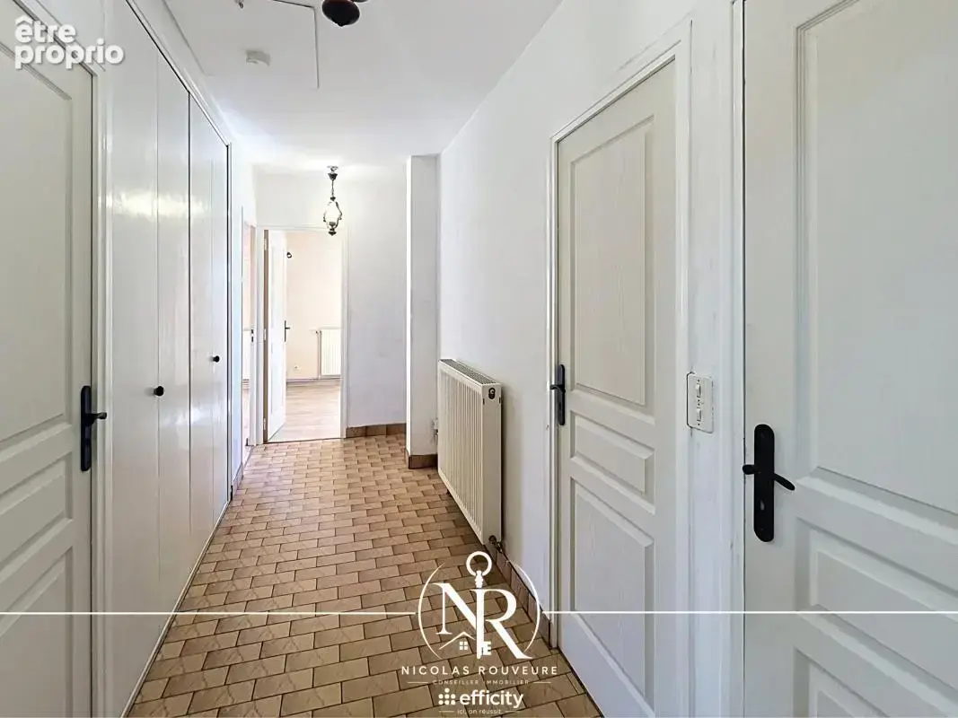 Maison 5 pièces 136 m² à vendre à L'isle-D'abeau (38080) - photo 7